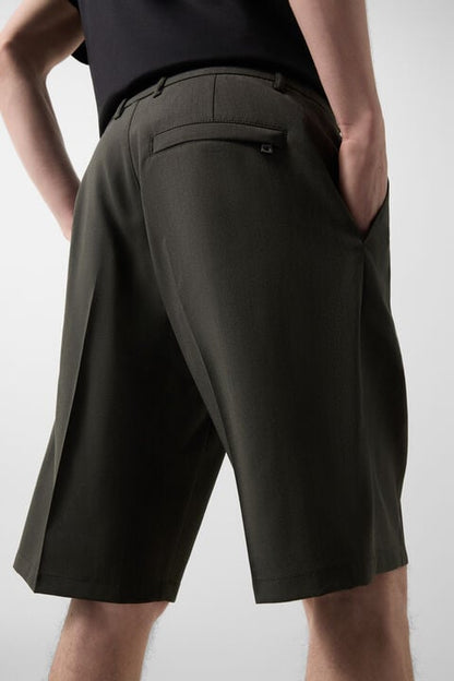 Johny Pleated Shorts In Olive Green