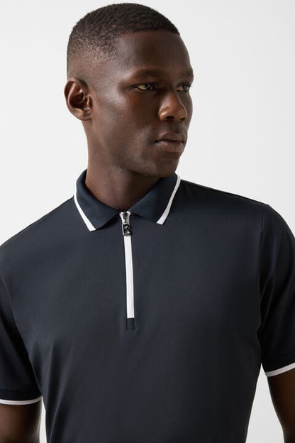 Cody Functional Short-Sleeved Top In Black