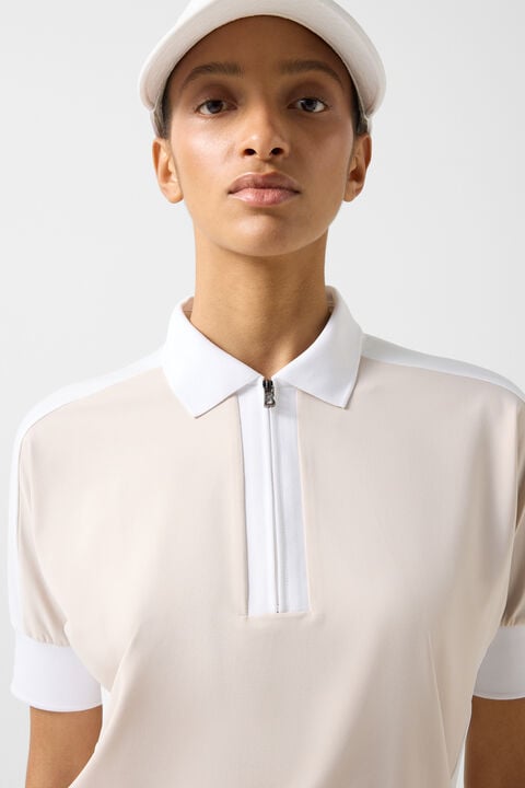 Arabell Functional Short-Sleeved Top In Sand/White