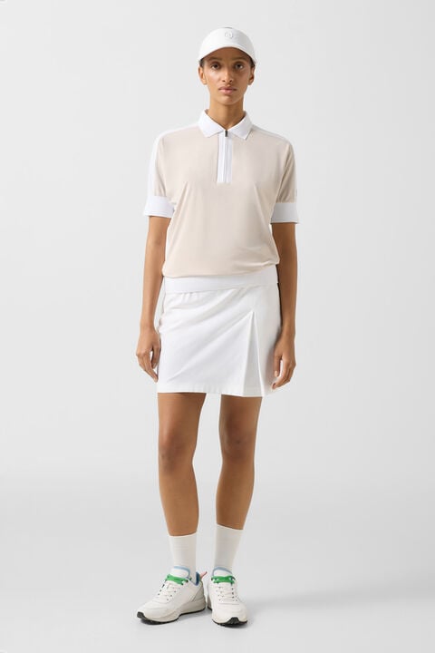 Arabell Functional Short-Sleeved Top In Sand/White