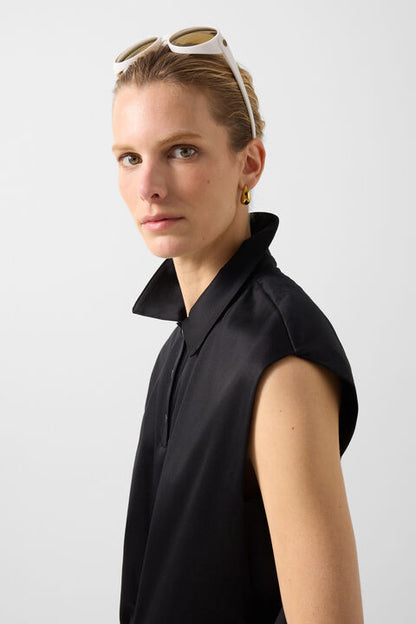 Mia Polo Top In Black