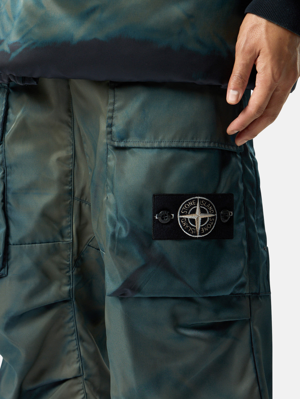 3100001 HAND CORROSION ON NYLON TWILL