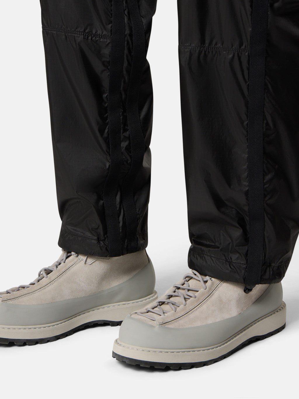3100027 RIPSTOP LIGHT HT NYLON